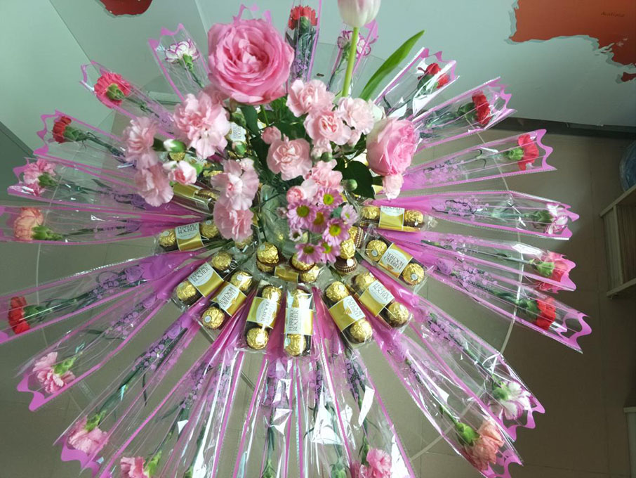 香港正牌资料大全给员工的礼物 香港正牌资料大全给员工的礼物